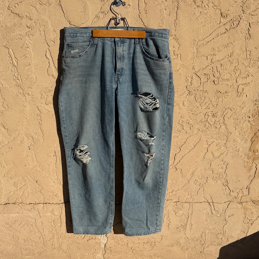 Levi’s Distressed Jeans